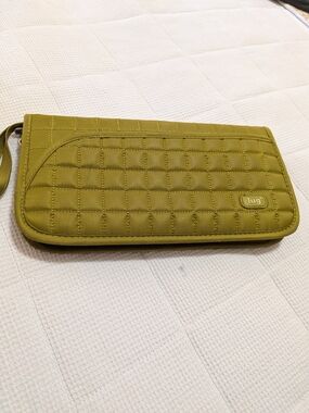 lug Quilted Olive Wristlet Wallet